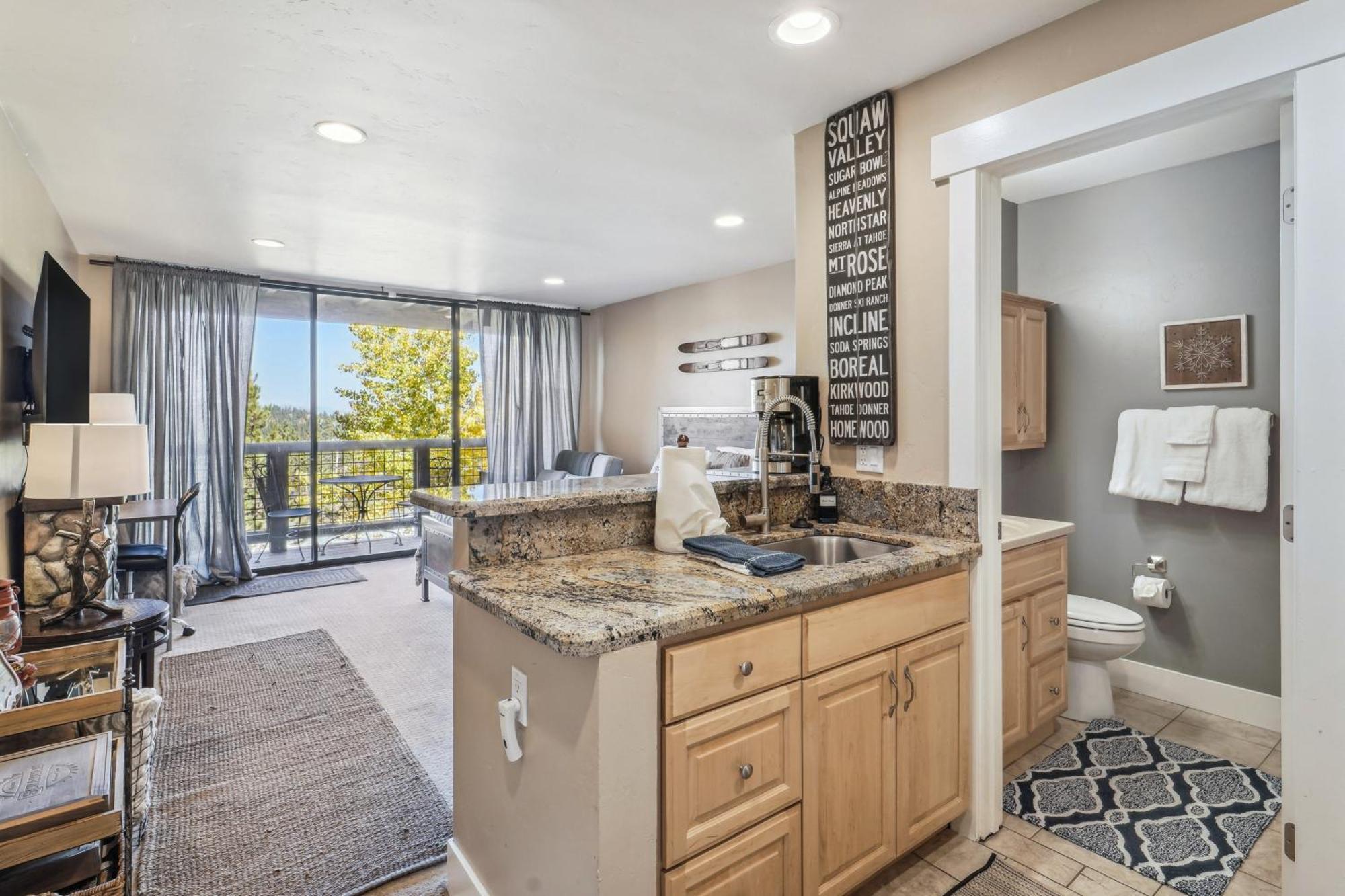 Truckee Studio With Balcony And On-Site Skiing! المظهر الخارجي الصورة
